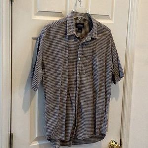 Men’s Sonoma button down shirt size Large